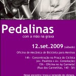 Pedalinas com a mão na graxa